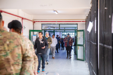 "Agradezco a todas las fueguinas y fueguinos por participar y cumplir con su deber cívico”